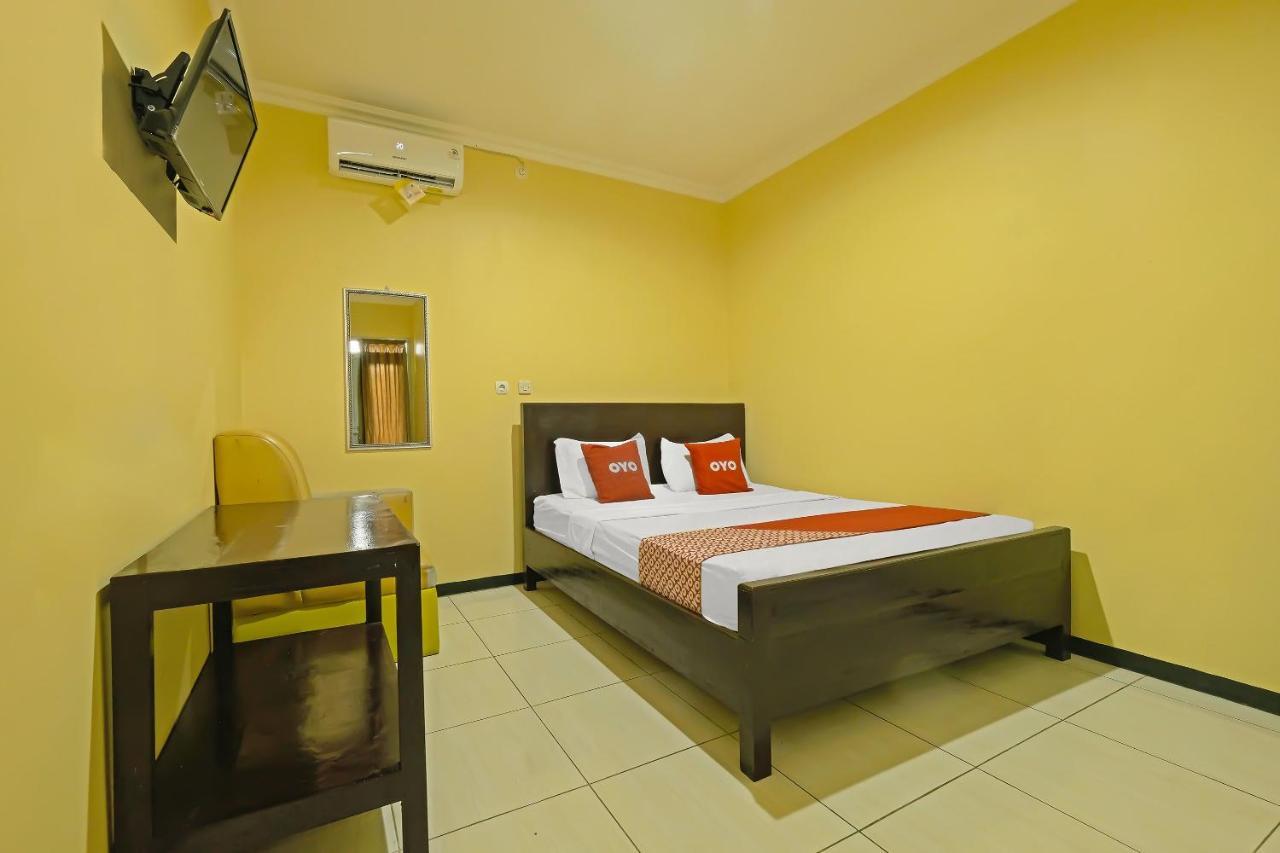 Oyo 92483 Hotel Kirana Salatiga Exterior foto