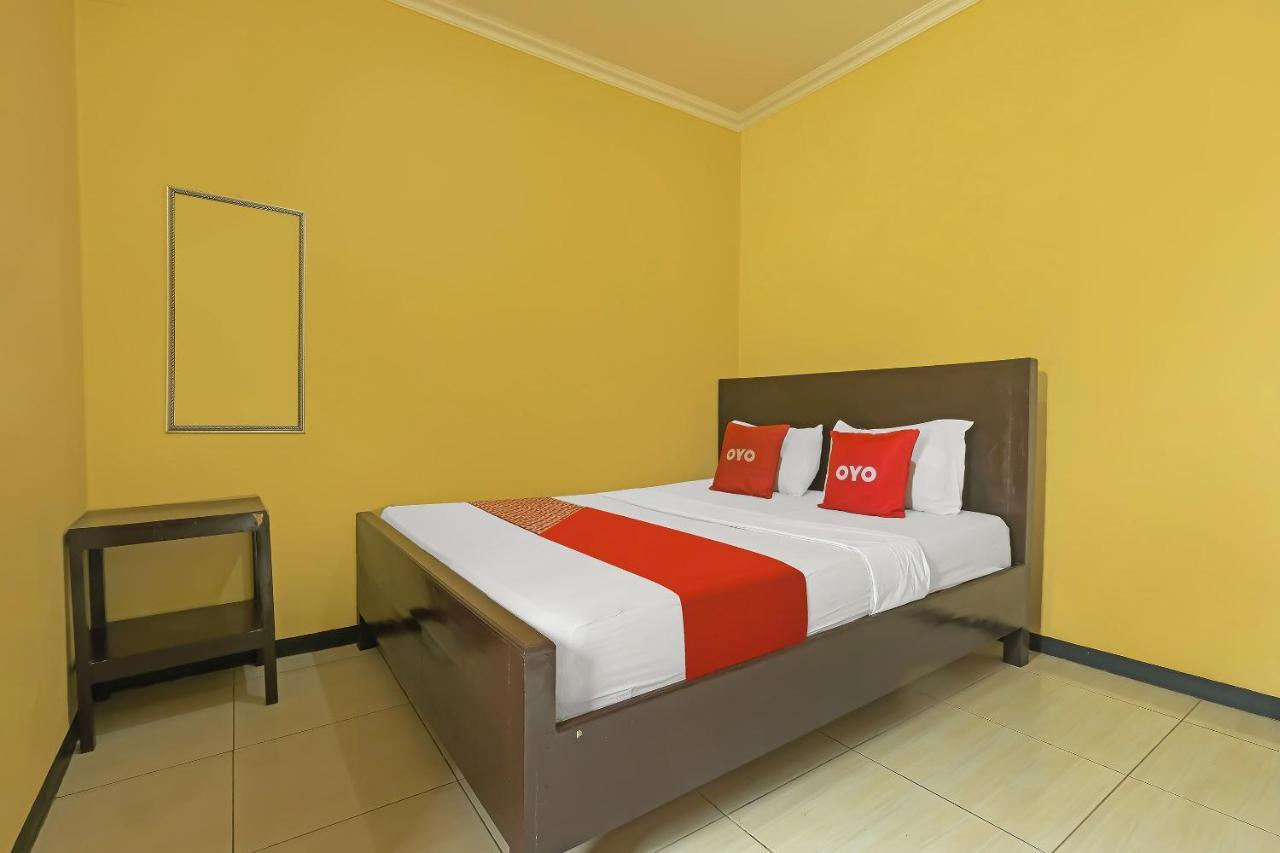 Oyo 92483 Hotel Kirana Salatiga Exterior foto